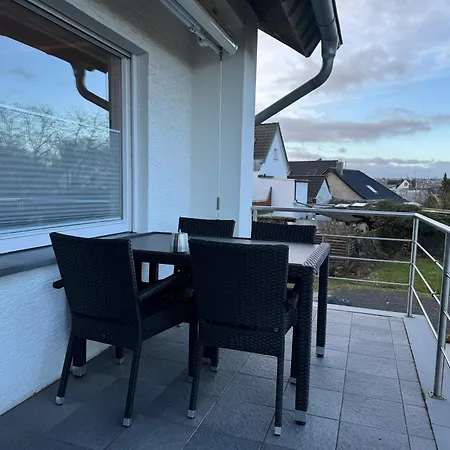 Fuer 4 Pers In Sechtem Bei Koeln/bonn, Db-anschluss