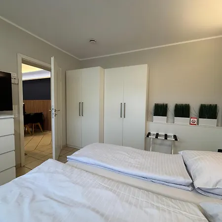 Apartment Für 4 Pers In Sechtem Bei Köln/bonn, Db-anschluß Bornheim (Rheinland)