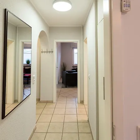 Fuer 4 Pers In Sechtem Bei Koeln/bonn, Db-anschluss Apartment